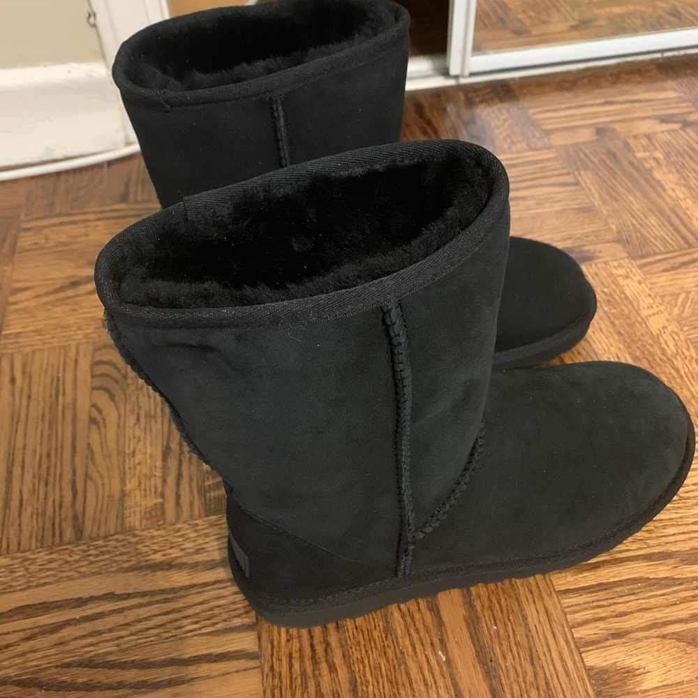 UGGS!!! - Picture 2 of 8